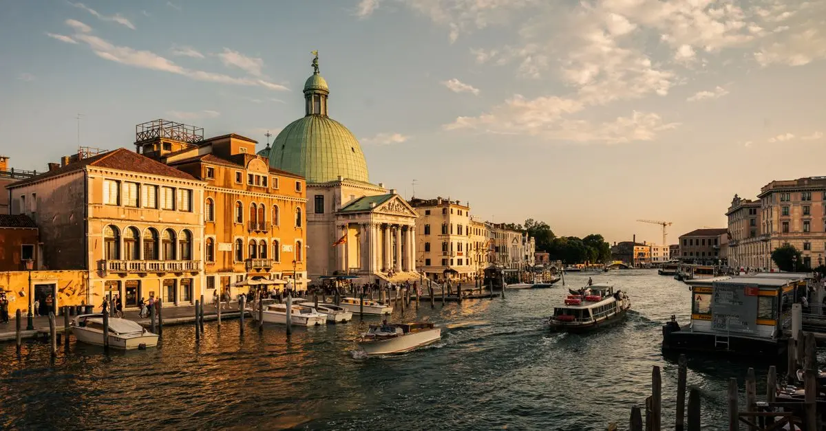 Venezia tra Storia e Modernità: Una Visita Indimenticabile